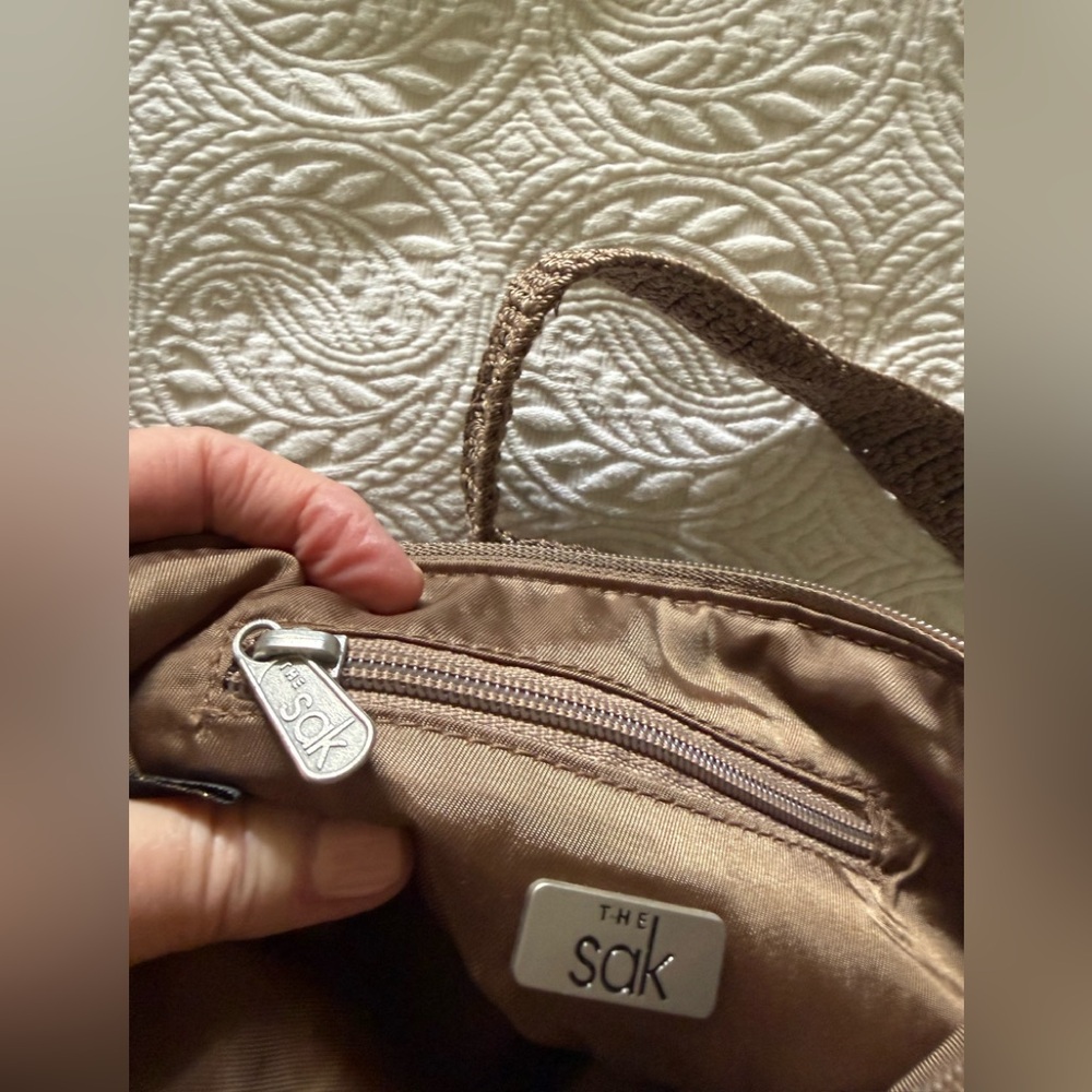 LE SAK - The SAK - Small Taupe Khaki Tan Crochet Crossbody Bag - Picture 8 of 9